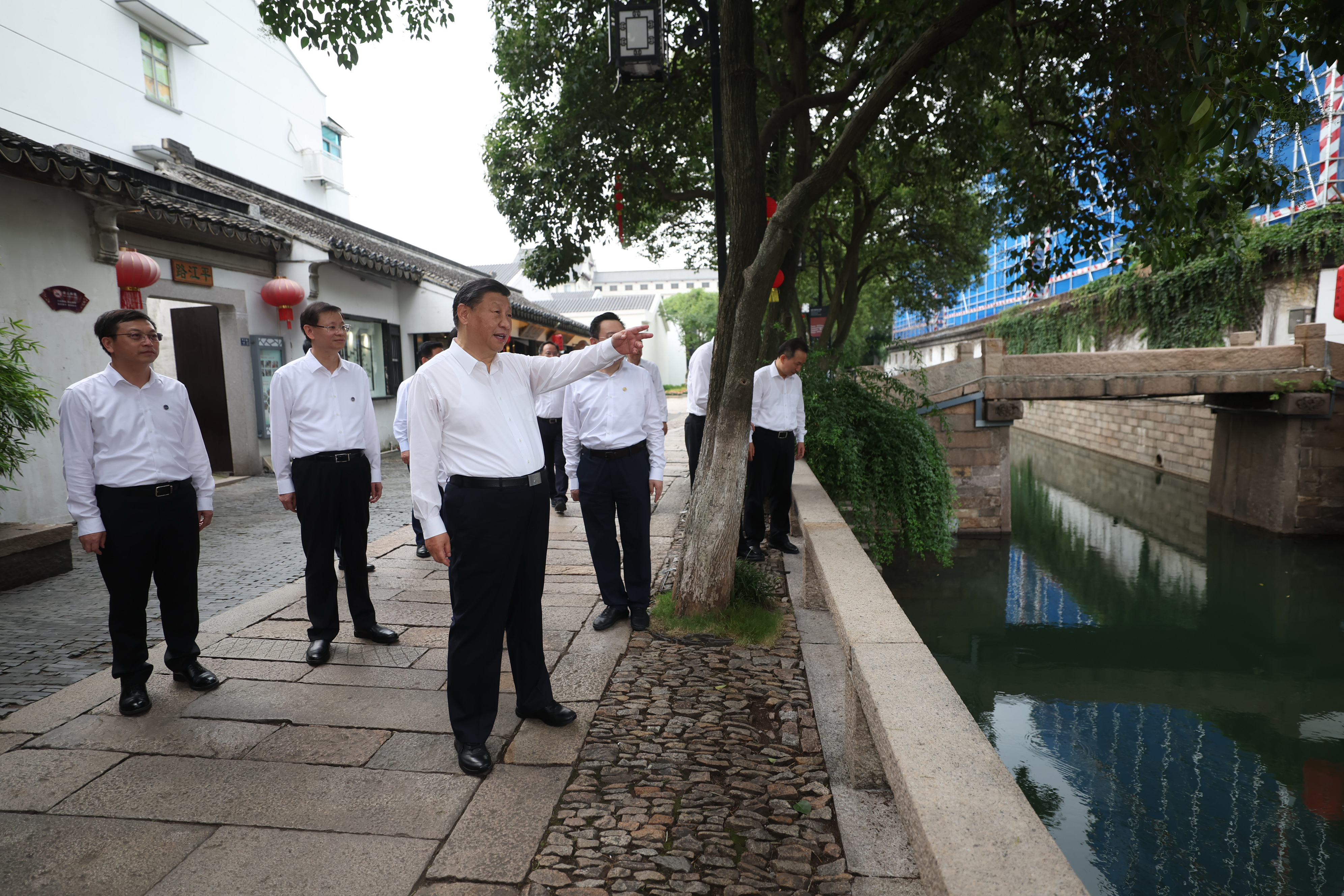 2023年7月6日，習近平在蘇州平江歷史文化街區(qū)考察。