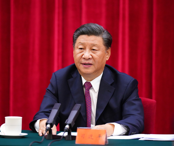2020年9月3日下午，中共中央、國(guó)務(wù)院、中央軍委在北京人民大會(huì)堂舉行座談會(huì)，紀(jì)念中國(guó)人民抗日戰(zhàn)爭(zhēng)暨世界反法西斯戰(zhàn)爭(zhēng)勝利75周年。中共中央總書(shū)記、國(guó)家主席、中央軍委主席習(xí)近平出席座談會(huì)并發(fā)表重要講話。新華社記者 謝環(huán)馳 攝