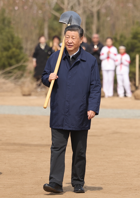 2024年4月3日，習近平總書記來到北京市通州區(qū)潞城鎮(zhèn)參加首都義務植樹活動。